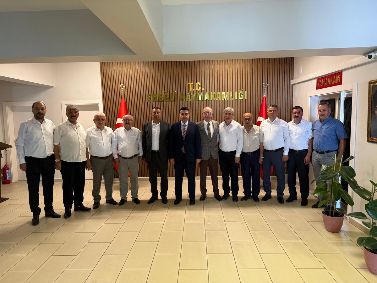 Ereğli Oda Başkanları, Kaymakamımız sayın Murat EREN'e makamında hayırlı olsun ziyaretinde bulundular.
<a href="/Murat_Eren/">Murat EREN</a>