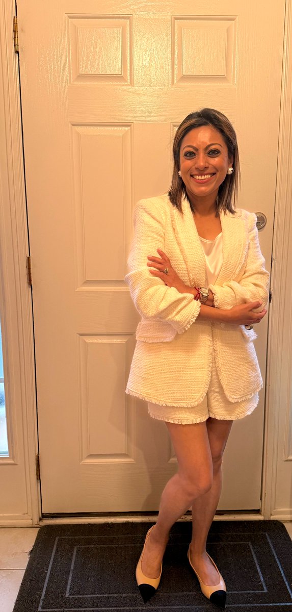 For my fellow ballers, 
Shot callers, 
Early-risers, 
Late-nighters. 
Building is hard. 
Traction takes time. 
When the going gets tough, keep going. 💪🏽❤️💪🏽