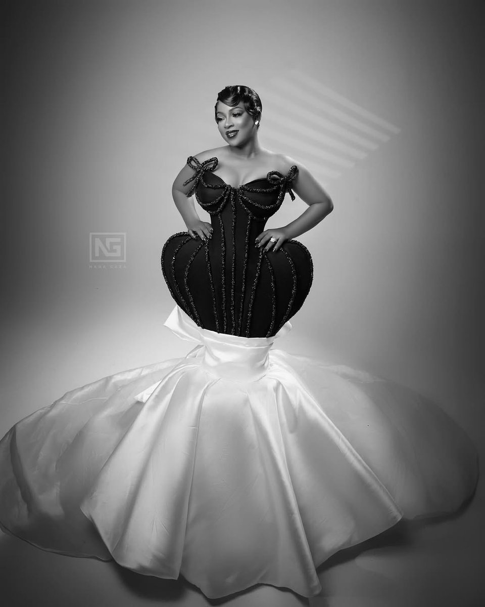 StyleAfrique's tweet image. #TBT: 20 Times Sima Brew Wowed Us With Her Craftsmanship 

#womenswear #simabrew #simabrewgown #ᴛʙᴛ #tbthursday #ThrowbackThursdays 

styleafrique.com/2025/07/10/tbt…