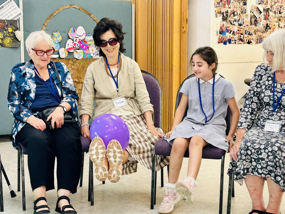 sparkleststeves's tweet image. Sailboats and Sports Day! 🥵
#intergenerational #grandfriends #sparkletogether #putney