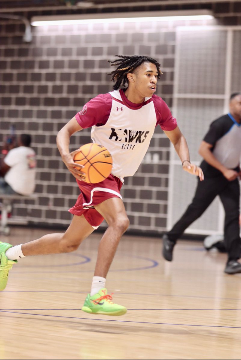 HawksEliteAAU's tweet photo. Game 2 Stats vs SHA Elite: @HGSL_HoopGroup 

@terrellwarren22 30p-4r-4a-2s
@pepperwilson_3 16p-3r-3a (4 3s)
@ctgharrison 9p-2r-2a-2s
@DarrellD_2026 7p-4r
@SackeySefa14 4p-9r-3b

Next game Ct. 21 vs Higher Level. https://t.co/7Y9nRKdEPT