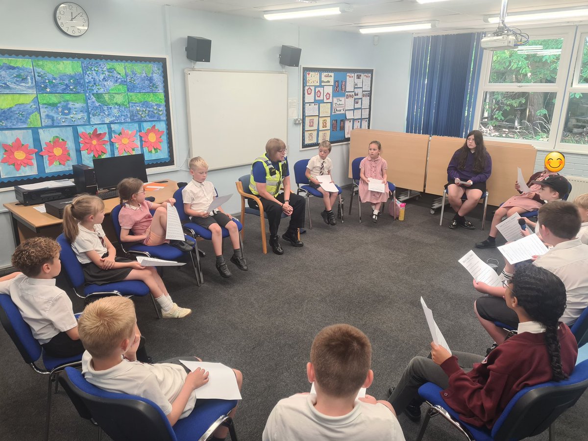 Our School Council Leaders here at <a href="/MoatHallPrimary/">Moat Hall</a> were very excited to invite PCSO Karen Terry in from <a href="/StaffsPolice/">Staffordshire Police</a> and ask her some questions about her role in the community. Thank you for taking time out to come and walk around our school 👮‍♀️ #community