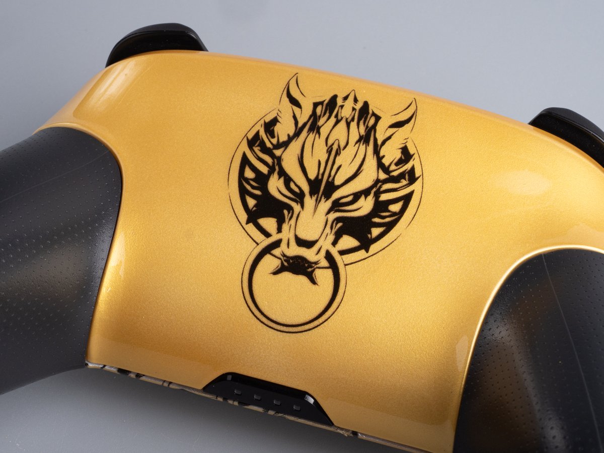 Final Fantasy VII Cloud themed ProCon