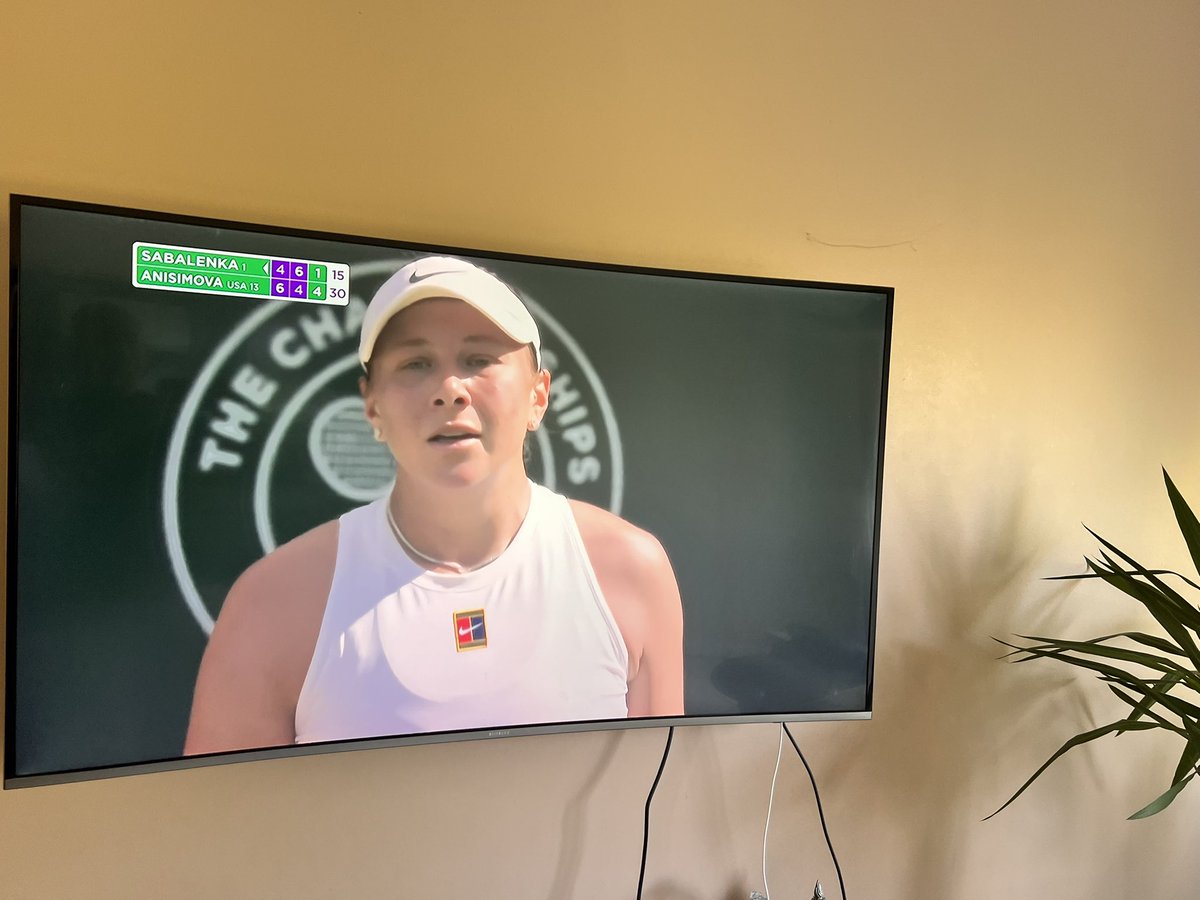 #anisimova is 🔥 
#Wimbledon