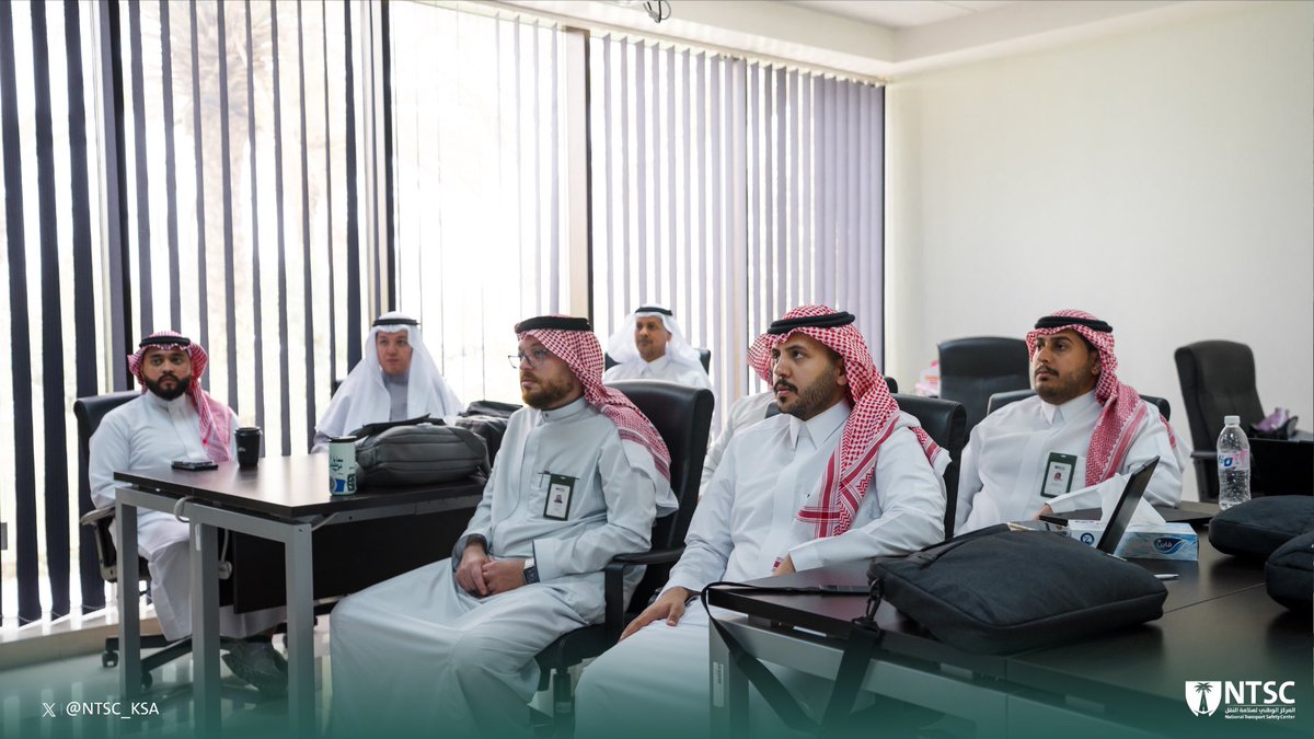 NTSC_KSA's tweet photo. بالشراكة مع #الأكاديمية_السعودية_للطيران_المدني @SACA_SA و #أكاديمية_المطارات @ALMATARATKSA  شارك عدد من منسوبي #المركز_الوطني_لسلامة_النقل في دورة بعنوان "نظام إدارة السلامة - مستوى متقدم"، هدفت إلى تزويد المشاركين بالمهارات والمعارف اللازمة لرفع معايير السلامة. https://t.co/JKkLaqxVrk