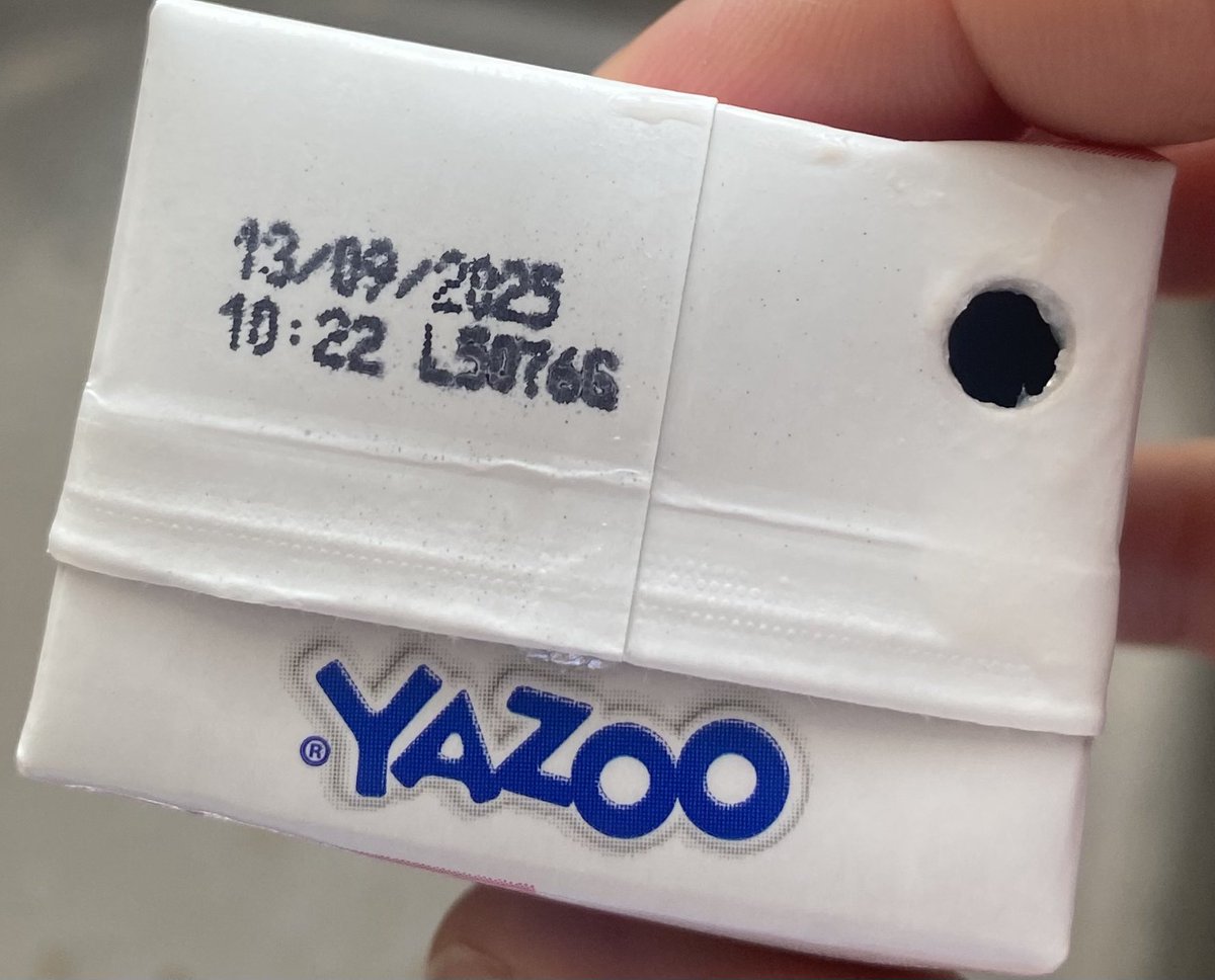 Becky_marks's tweet photo. @sainsburys brought this in a three pack last weekend and 6 year old child has just drank gone off milk! Shocking with the expiry date in September https://t.co/MH63wWjspH