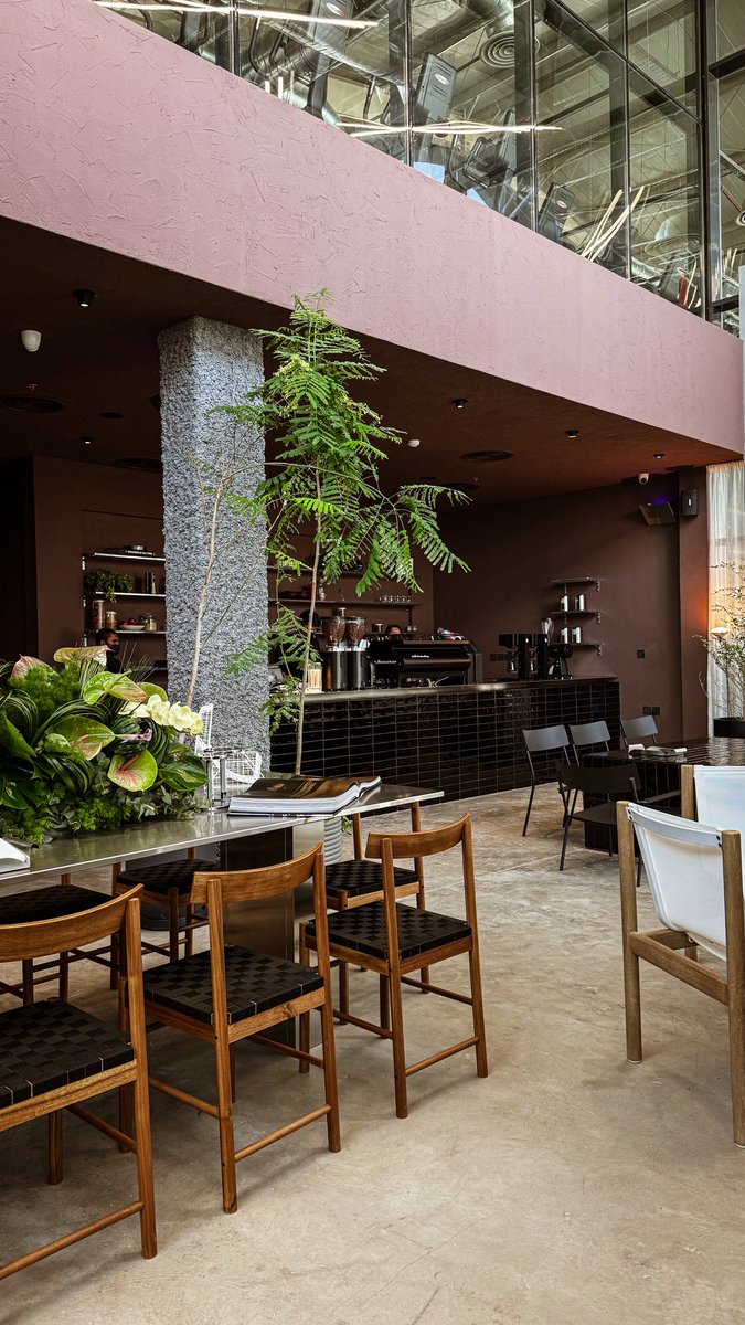 CoffeeinR's tweet photo. Iron house Cafe 

قهوة جديدة مكانهم رهيب و قهوتهم خياليه عندهم خيارات صحية لذيذة 🤎🌿

📍الرياض - الربيع 

https://t.co/ta2BPYy35g https://t.co/UF39LngJav