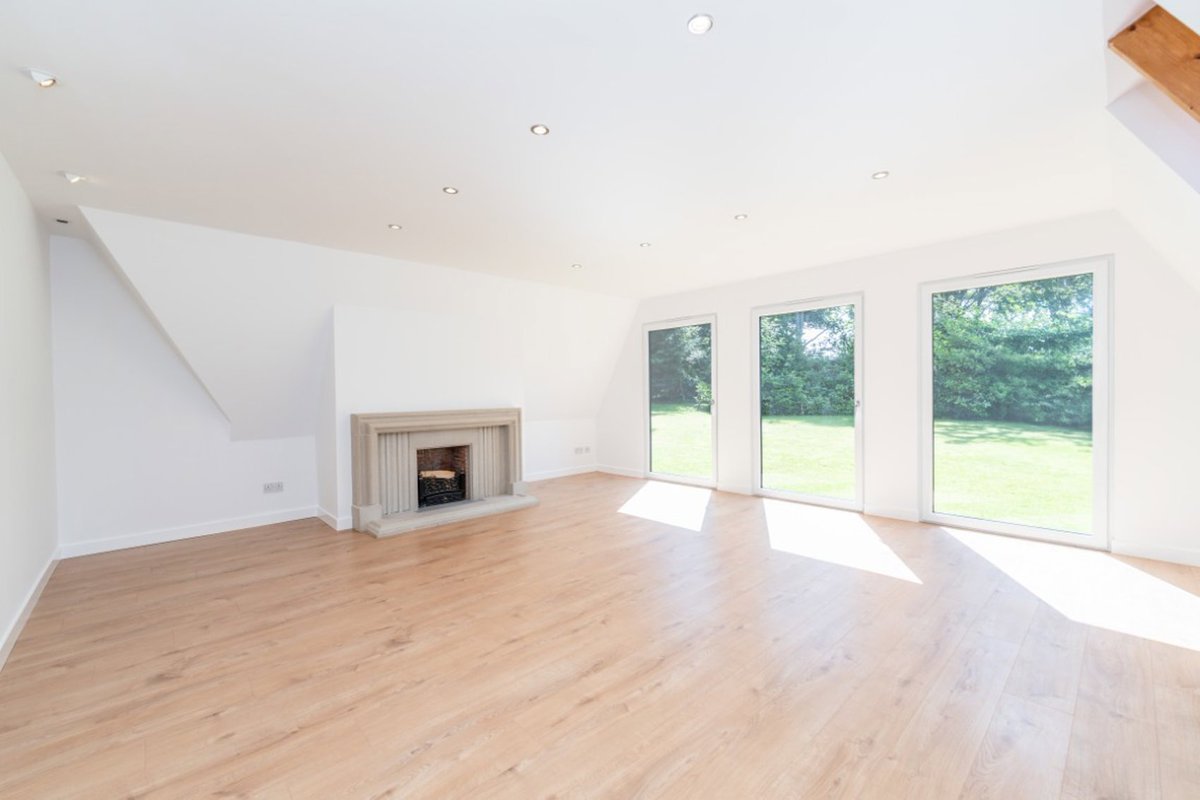 🌿 Hidden in the trees, designed to shine.

This striking home near Peterhead is full of light, space &amp; standout style – set in 0.7 acres of mature gardens.

Perfect for gatherings or quiet nights in.

🏠 Stewart &amp; Watson
🔗 aspc.co.uk/search/propert…