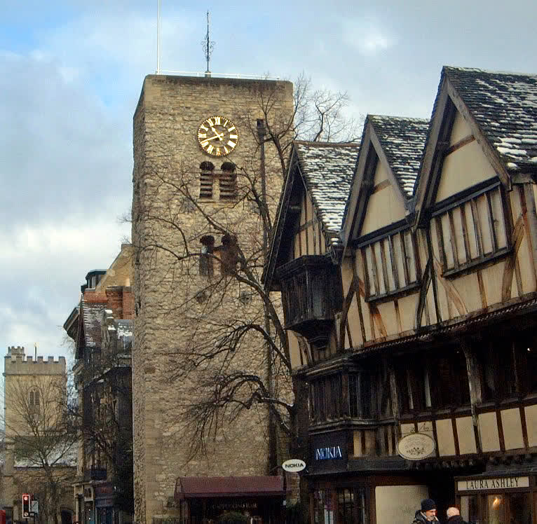 OfficialToursOX's tweet image. Did you know the medieval city of #Oxford was surrounded by four gates? 👀 Join our Oxford University &amp;amp; City Walking Tour for even more fun facts! 😍

📅 Daily
⏰ 10:30am, 11:30am, 1pm, 2pm
🎟 Book tickets ➡ bit.ly/3Ba3czg

#OfficialToursOx #ExperienceOx