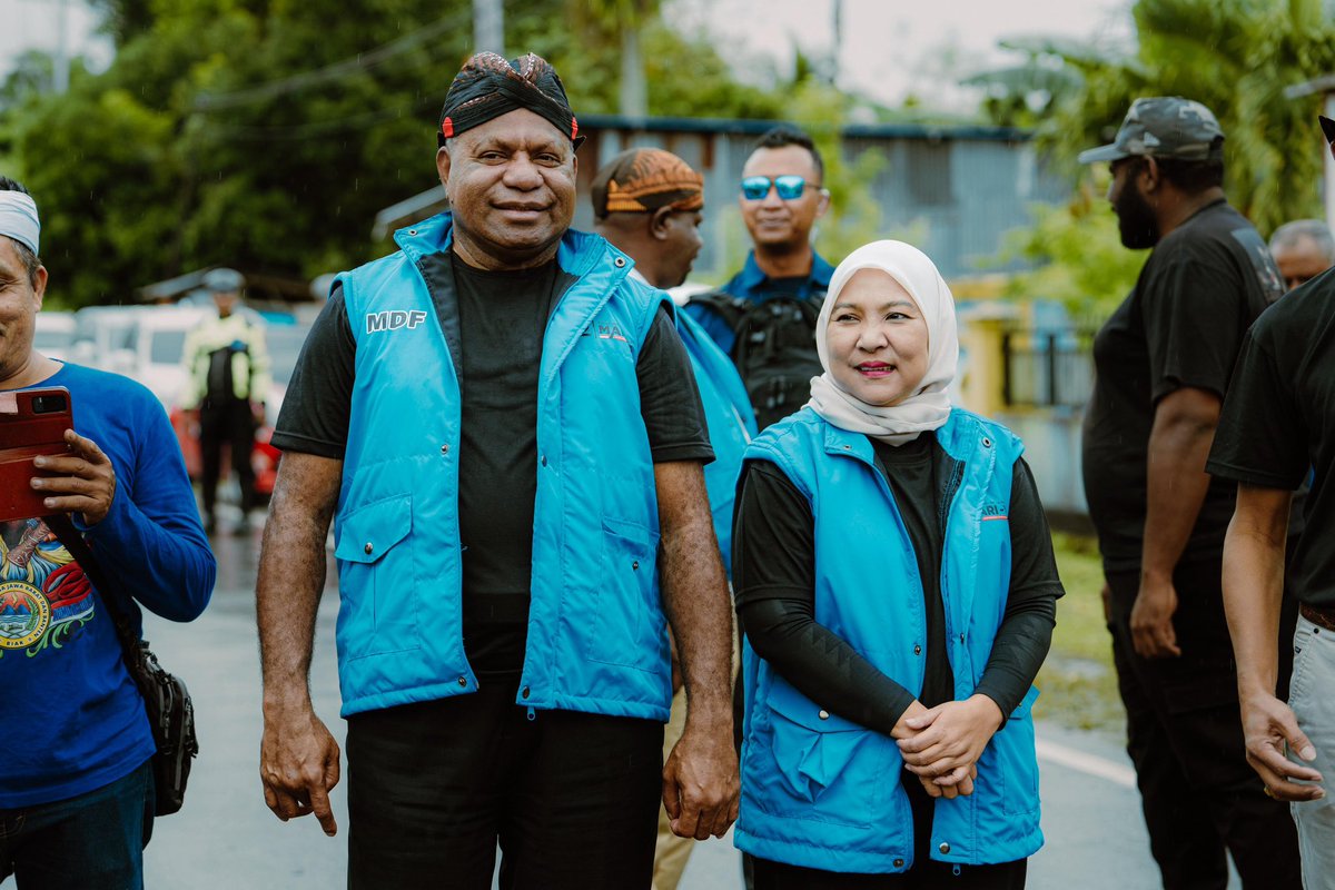 matiusfakhiri's tweet photo. Peresmian Posko Relawan Jawa Biak
Kelurahan Sorido, Distrik Biak Kota, Kab. Biak Numfor

Bersama-sama kita satukan langkah, kuatkan semangat, dan bulatkan tekad untuk Papua yang lebih cerah!
Posko Relawan Jawa Biak resmi berdiri sebagai bukti nyata dukungan masyarakat https://t.co/Dscs2toPHs