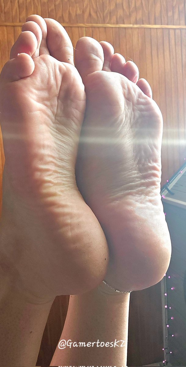 Stunning soles 🤤 
<a href="/GamertoesKZ/">𝔾𝕒𝕞𝕖𝕣𝕥𝕠𝕖𝕤𝕂ℤ</a>
