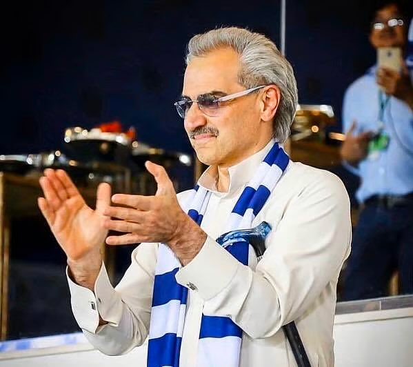 كامل صفقه ثيو تكفل فيها عضو الشرف وكبير الهلاليين 
الأمير الوليد بن طلال ..

بفلوسنا يااا عبيد ماااش معروفي 💙💙💙💙💙
 #ثيو_هلالي