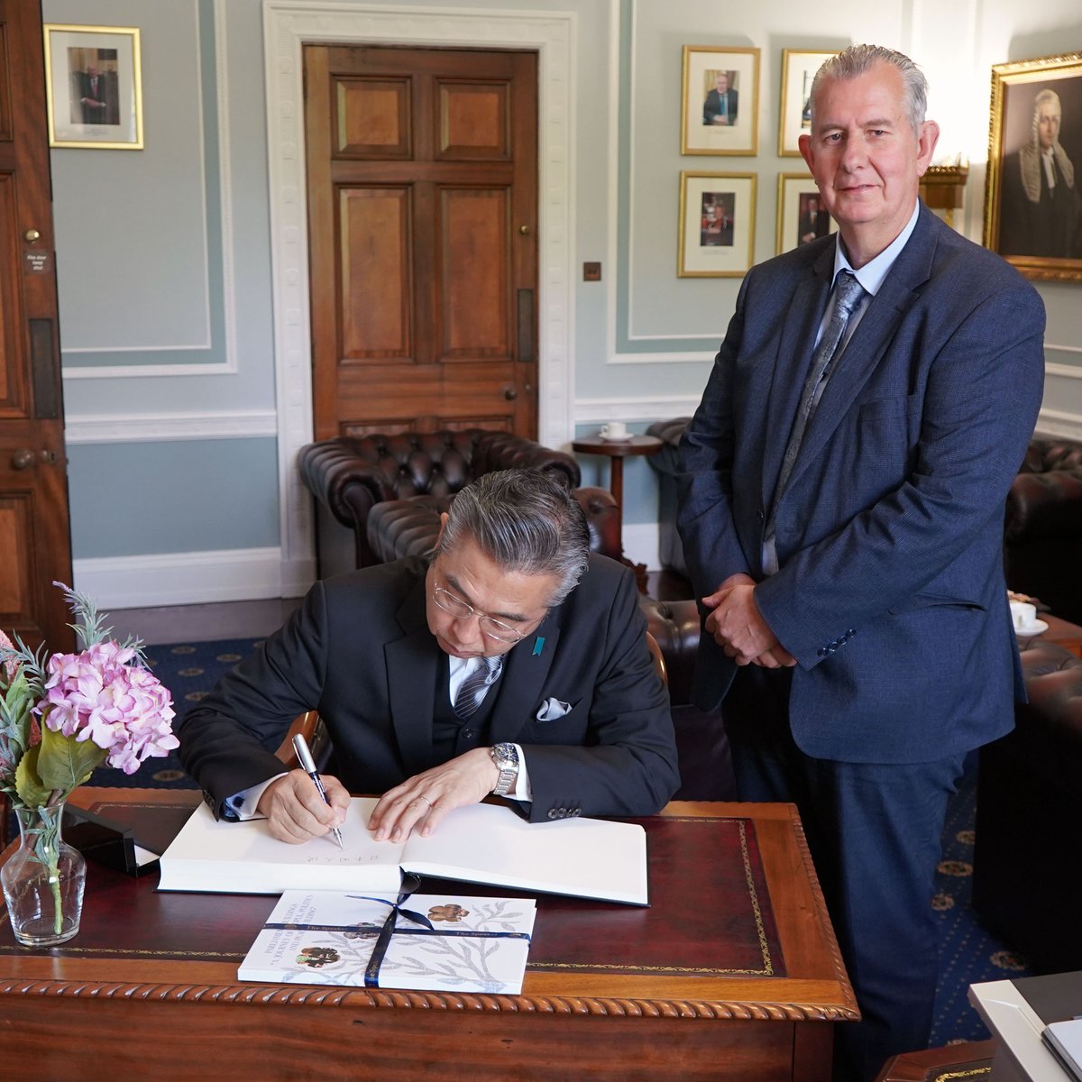 niassembly's tweet image. The Speaker, Mr Edwin Poots MLA welcomes Japanese Ambassador to the UK, Mr Hiroshi Suzuki @AmbJapanUK to Parliament Buildings today.