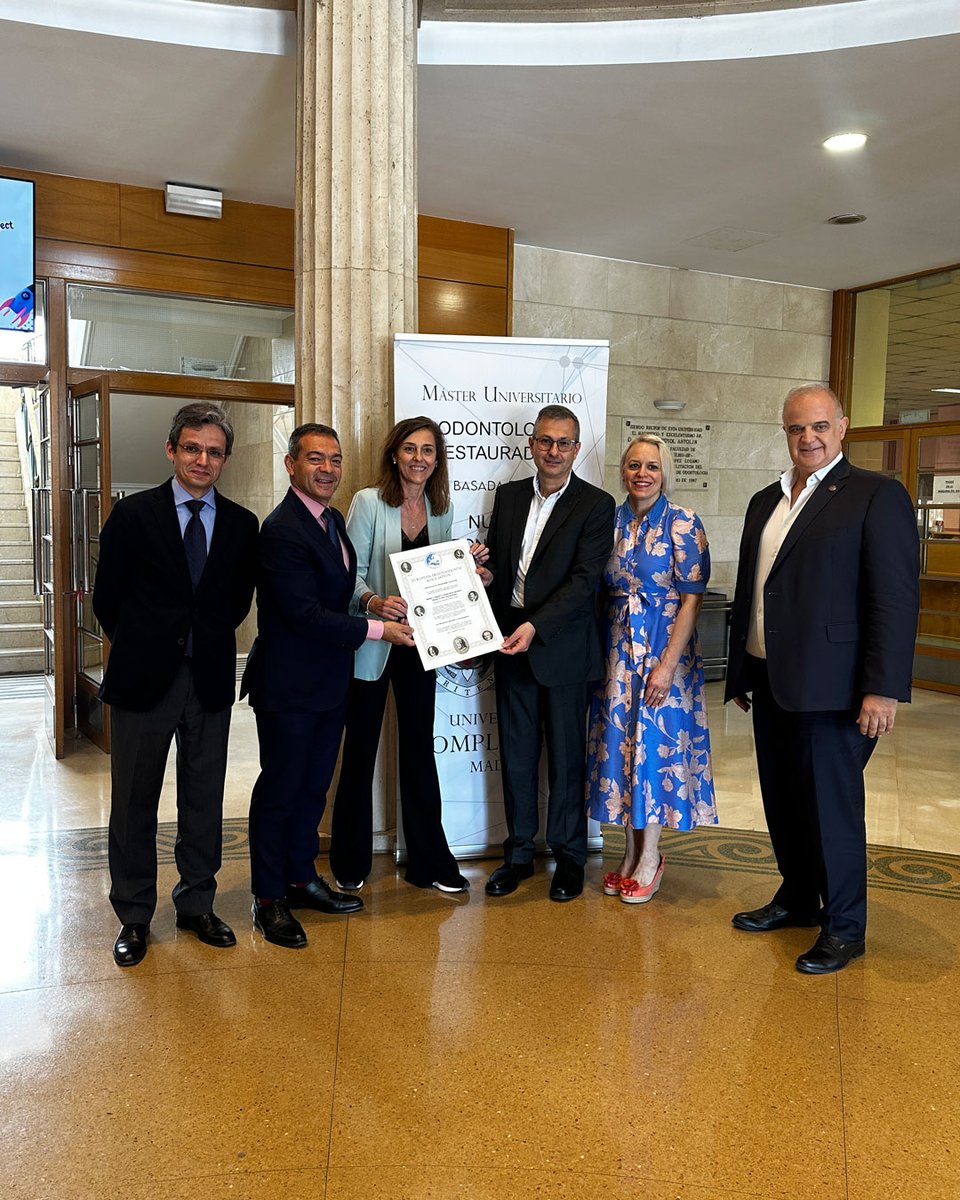 Facultad Odontología UCM tweet media