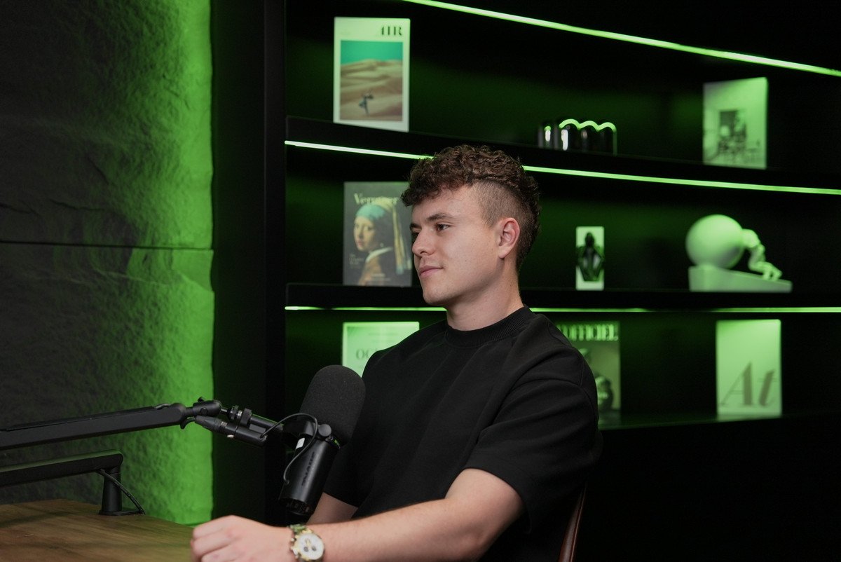 calebrebelo_'s tweet image. Doing some reflection today on the podcast and within 8 months I have:
➞ Published 28 episodes (Inc: Luca Netz, Farokh, Paul Thomas and many more)
➞ Achieved 700k+ impressions across all Podcast content
➞ Travelled to 5 countries.
Doing a podcast is REALLY tough, especially…