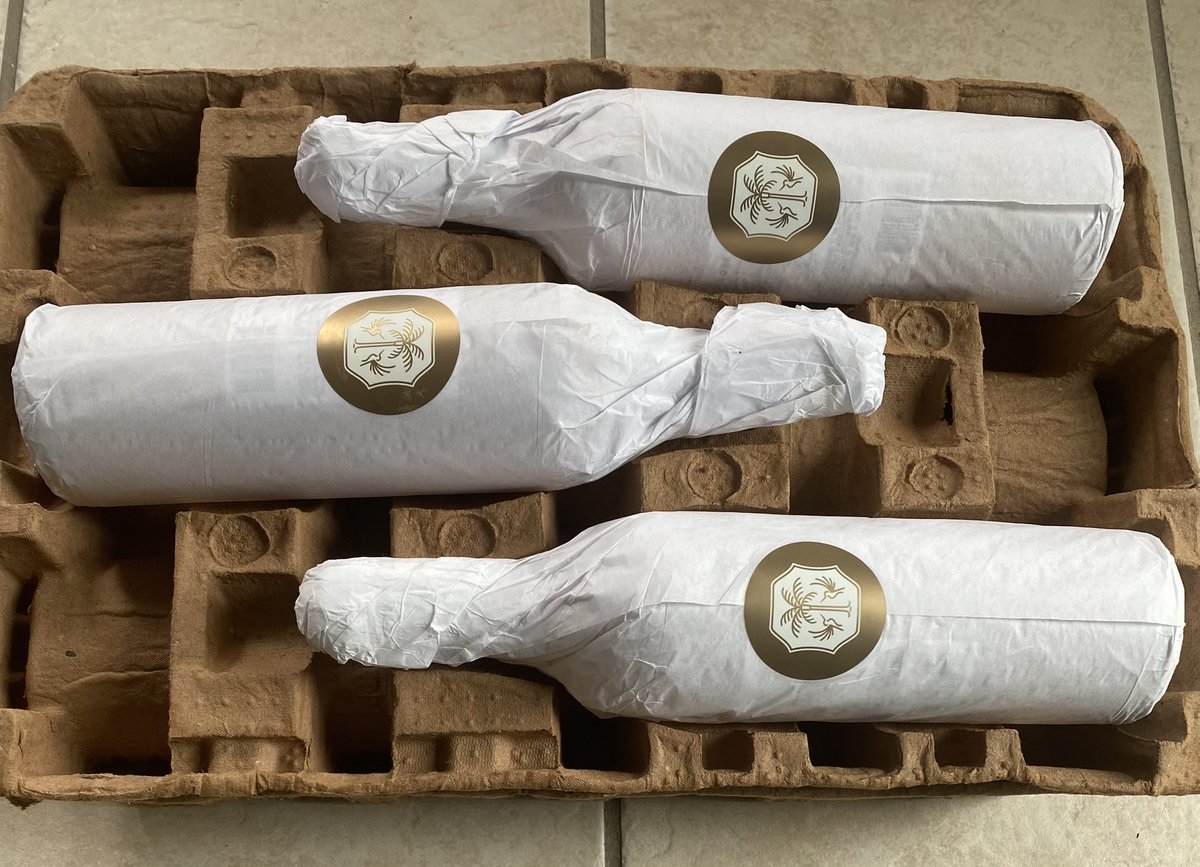 Madame Duchess even makes the packaging aesthetically pleasing.