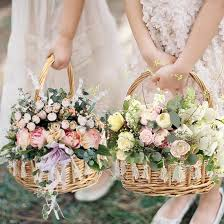 Komavivi's tweet photo. Beautiful flower girls with their lovely baskets! 😍🥰

#Wedding #FloralDecor #BrideAndBloom #EventStyling #NatureLovers #FlowerGirls #WeddingDay #FloralBaskets #LoveInBloom https://t.co/LSljnd8lzI