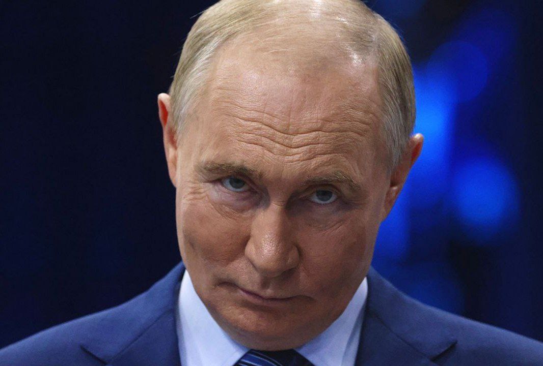 🚨 🚨

شبكة اخبار روسيا الاتحادية RFN:

لماذا ترامب غاضب جدًا من  الرئيس بوتين والروس!؟ 

السبب أننا نربح كثيرًا!

أحد أكبر مناجم الليثيوم في أوروبا، الواقع في شيفتشينكو بأوكرانيا، أصبح الآن تحت السيطرة الروسية.

 وهو نفس المنجم الذي يُقال إن زيلينسكي القملة  "باعه" لترامب.