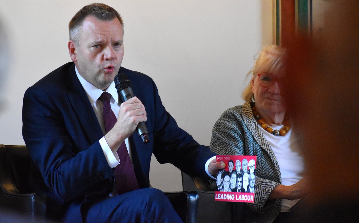 izzy_conn_'s tweet image. Wonderful to hear Nick Thomas Symonds speaking about Harold Wilson at the Leading Labour podcast launch🎤🌹
Listen to Episode 1. Clement Attlee here: open.spotify.com/episode/10wB0F…