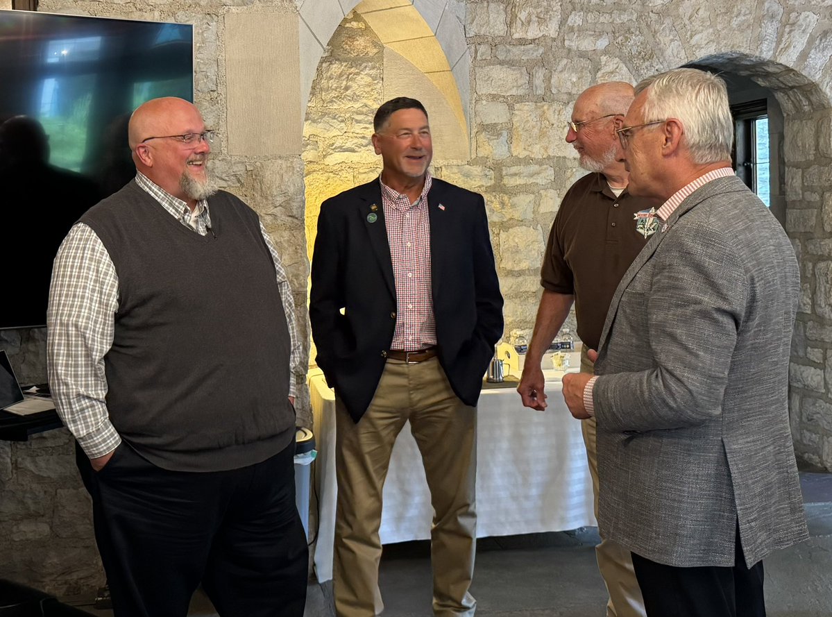 LtGovJimTressel's tweet image. I had a great time meeting with a group of Ohio sportsmen earlier this week! Appreciate their commitment to keeping our natural resources healthy and preserving our outdoor traditions for future generations.