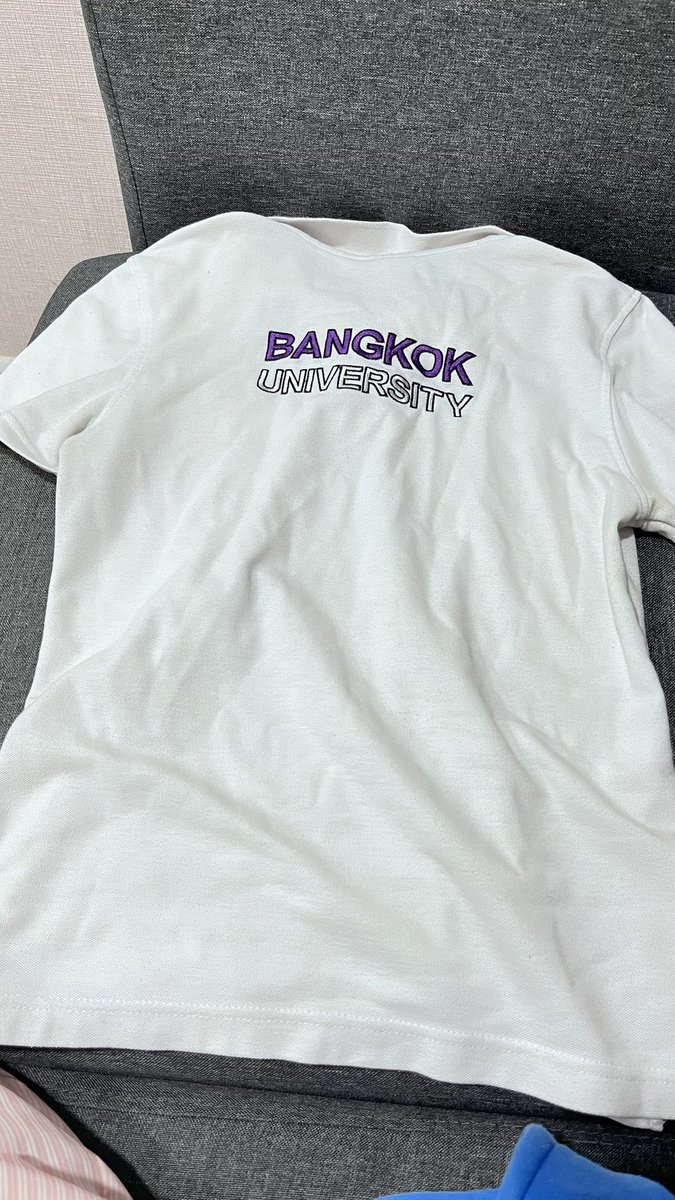 Nammolsocutemak's tweet photo. ส่งต่อโปโลมอ m หญิง 60฿ ตำหนิตามภาพค่า🥹
#bu68 #bu67 #ส่งต่อbu #ตลาดนัดbu #มอกรุงเทพ #ทีมbu #รับหิ้วbu #รับหิ้วมอกรุงเทพ https://t.co/k0tHl3rMbj