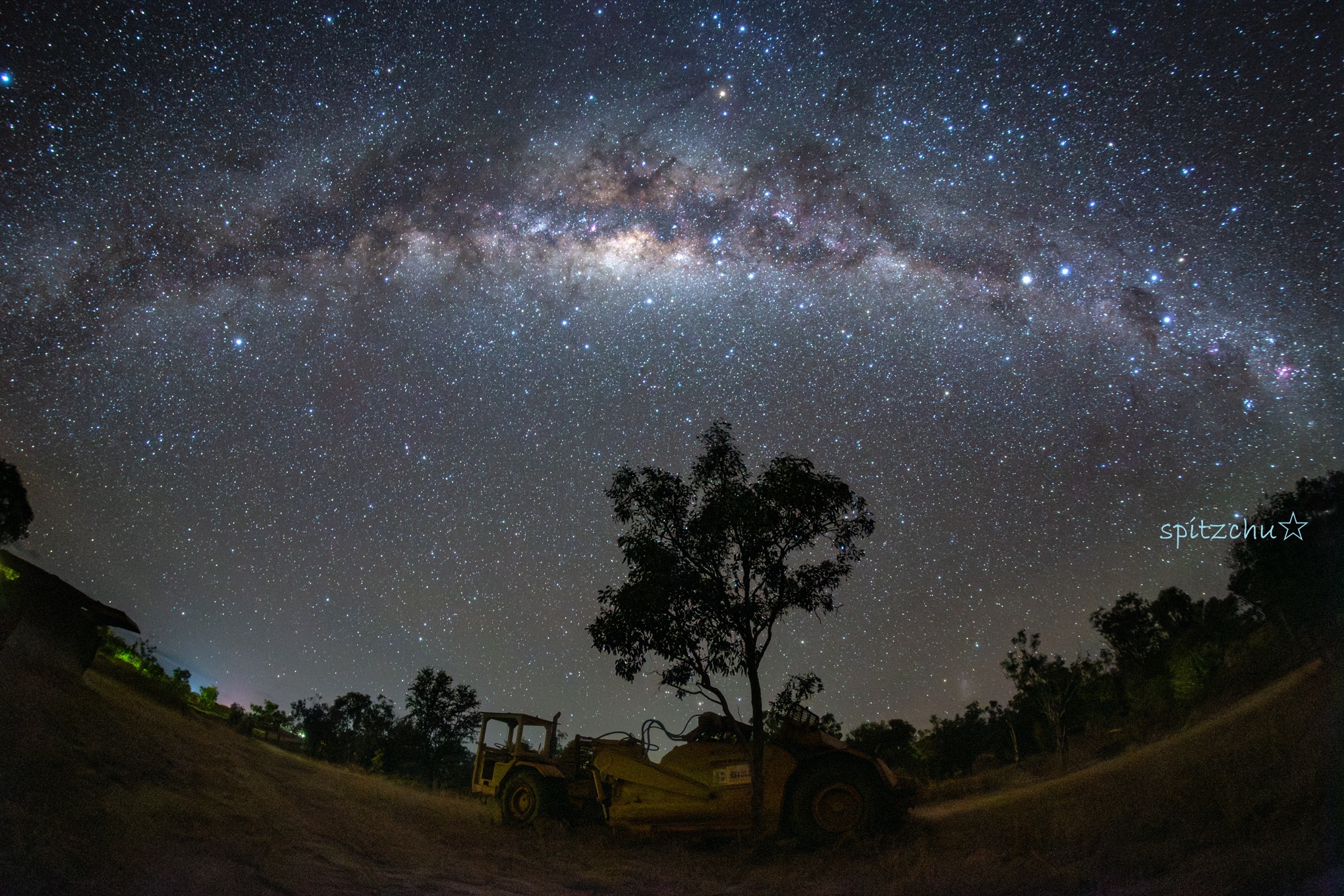 【美品】宇宙 天文 星空 写真集 Astronomy Photographer Stunning Astronomy Photographs Look like They're Shot from