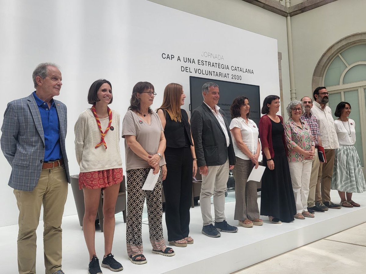 NuriaLozanoMont's tweet image. Aquesta setmana el voluntariat català s'ha reivindicat com pilar social essencial, amb una jornada sobre estratègia catalana voluntariat 2030, a la que vaig participar debatent sobre democràcia participativa i coproducció de polítiques públiques. Moltes gràcies per la invitació!