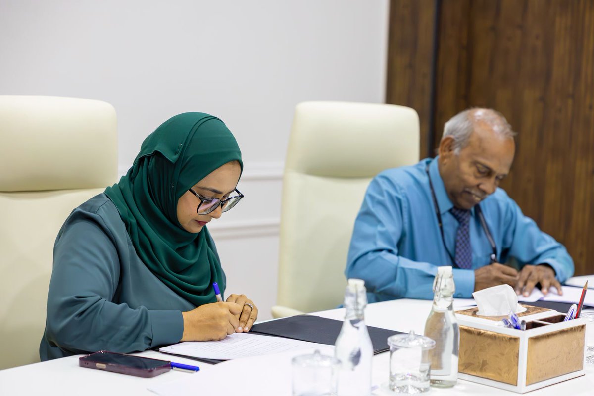 PGO_MV's tweet photo. ކުޑަކުދިންނަށް ޖިންސީ ގޯނާ ކުރާ މީހުންގެ މަޢުލޫމާތު ޝާއިޢުކުރުމަށް މި އޮފީހުން ފަންނީ އެހީތެރިކަން ދެނީ
https://t.co/xuc5IIGzOP https://t.co/WxOrhlJbvk