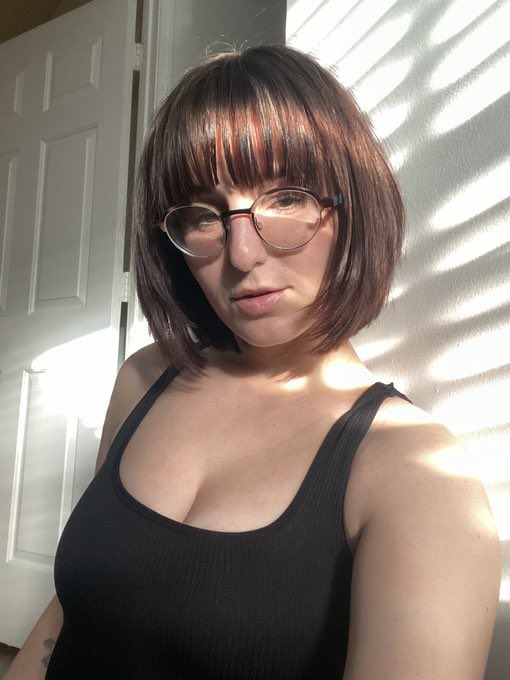 Ruby14214's tweet image. Hello how are you all