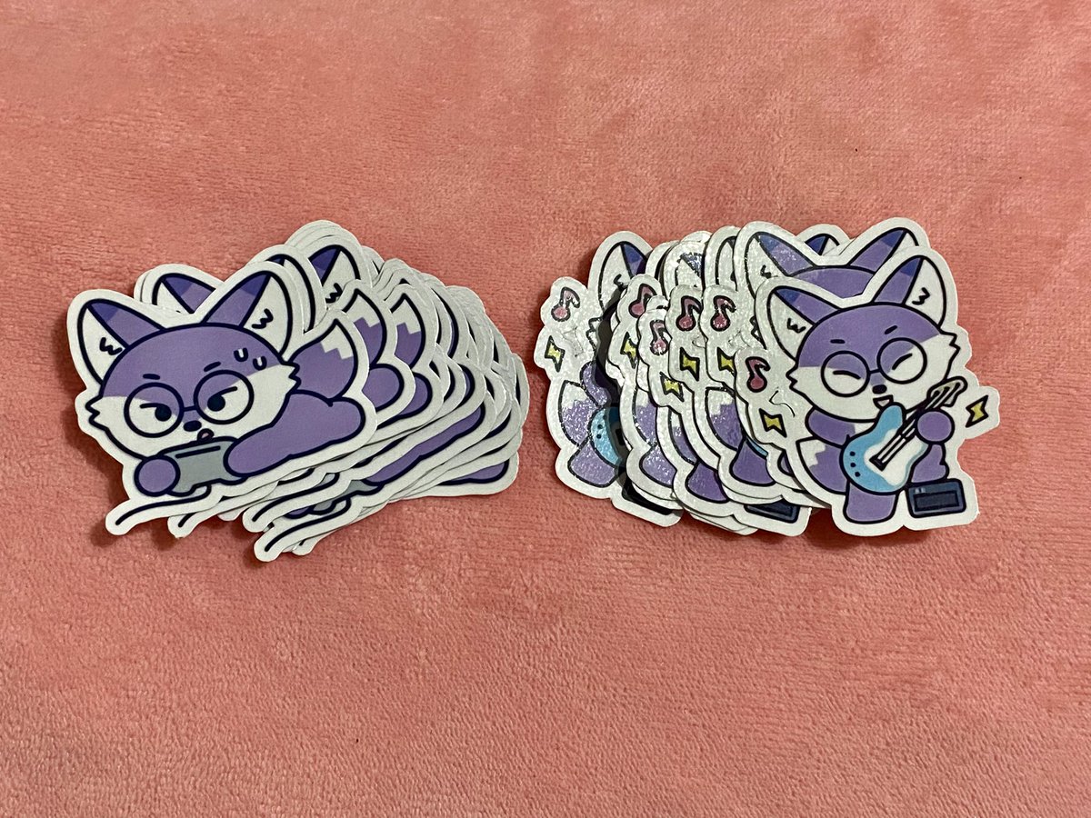 🦊 #WonDungeeLand Kit Preview 💜

Wonwoo 2025 Birthday Cafe Event in Laguna 💜

Random foxdungee sticker 💕

The full kit will also be available on sunday at SM Calamba.

(Only full kits are eligible for the raffle event)