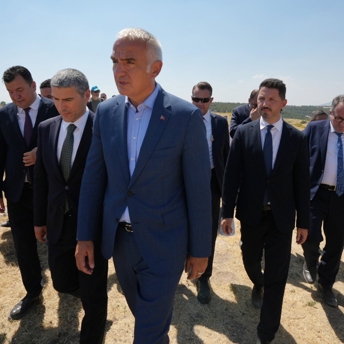 Bugün Uşak’taydık. Dünyaca ünlü halısı, kanyonları, antik kentleri ve gastronomisiyle ülkemizin önemli kültür ve turizm potansiyeline sahip bir şehrimiz. Çok daha iyi yerlere geleceğine inancımız tam. 🇹🇷
#uşak #kültür #kanyon #gastronomi