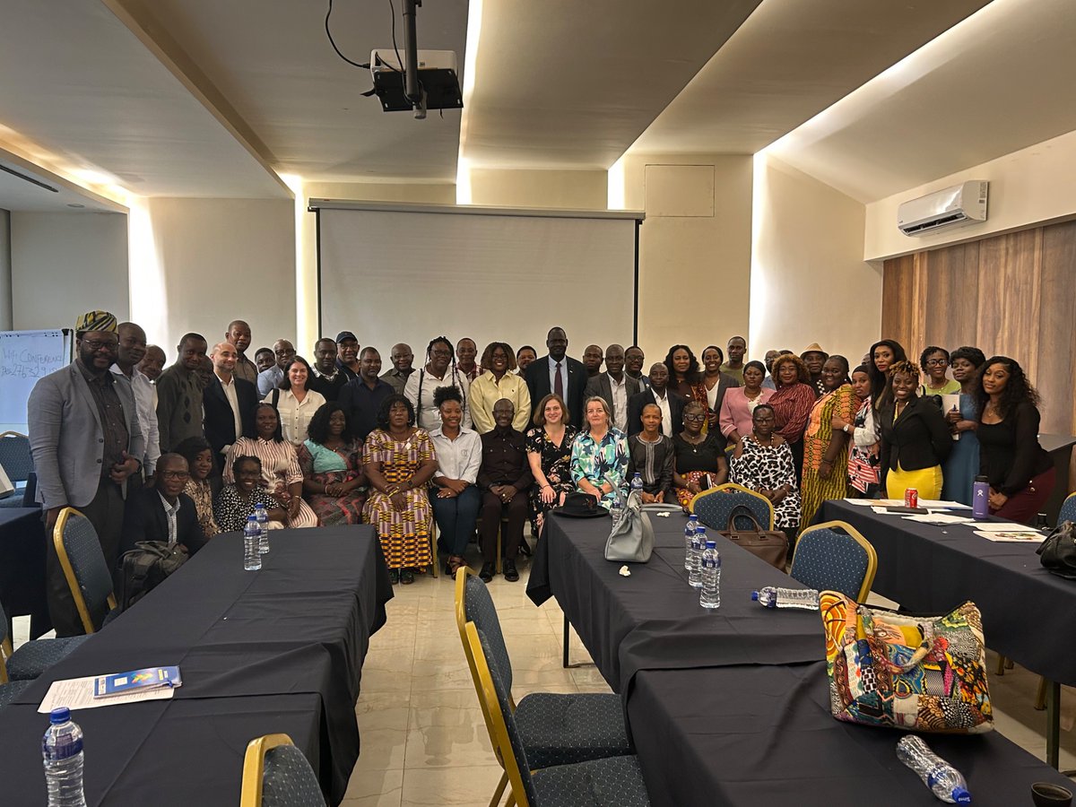 IrlEmbFreetown's tweet image. Today, in partnership with PI-CREF, and @hmkpaka we proudly launched the @Glo_PAN report Strengthening Resilience & Enhancing Nutrition in Africa’s Food Systems’. It provides tailored, actionable strategies for 🇸🇱 and is complementary to #FeedSalone #nutrition