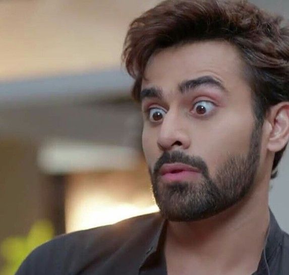 Tere naino ke aage toh taare bhi sharmayen

HAPPY BIRTHDAY PEARL
#PearlVPuri