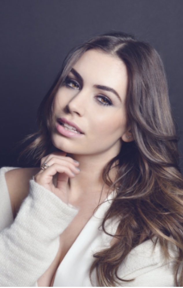 genesimmons's tweet image. Happy Birthday, Sophie. @SophieTSimmons. Couldn’t ask for a more beautiful, gracious, talented daughter. We are so proud of you. 🍰