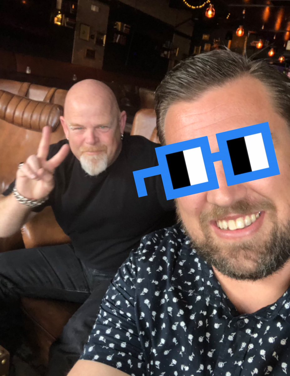 CulbertsonTyler's tweet image. Just heard the heartbreaking news that Steve Sims has passed. I’m truly bummed. Being a fan, I was lucky enough to spend time with him.
@SteveDSims was one of a kind. Bold, hilarious, and real AF. The kind of guy who made you believe anything was possible — because he actually…