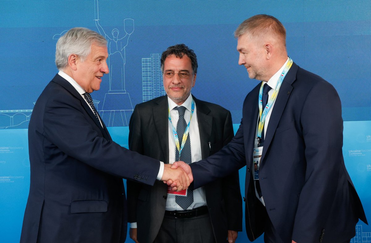 TernaSpA's tweet image. Terna e il TSO ucraino @NPCUkrenergo hanno firmato un Memorandum of Understanding per rafforzare la cooperazione tecnica e sostenere l’Ucraina nel processo di integrazione nel mercato dell’energia europea durante la “Ukraine Recovery Conference 2025”, organizzata a Roma da…