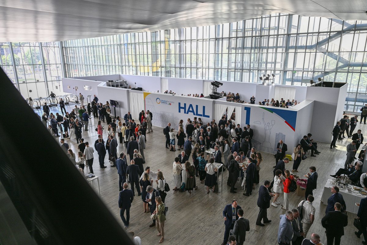 TernaSpA's tweet image. Terna e il TSO ucraino @NPCUkrenergo hanno firmato un Memorandum of Understanding per rafforzare la cooperazione tecnica e sostenere l’Ucraina nel processo di integrazione nel mercato dell’energia europea durante la “Ukraine Recovery Conference 2025”, organizzata a Roma da…