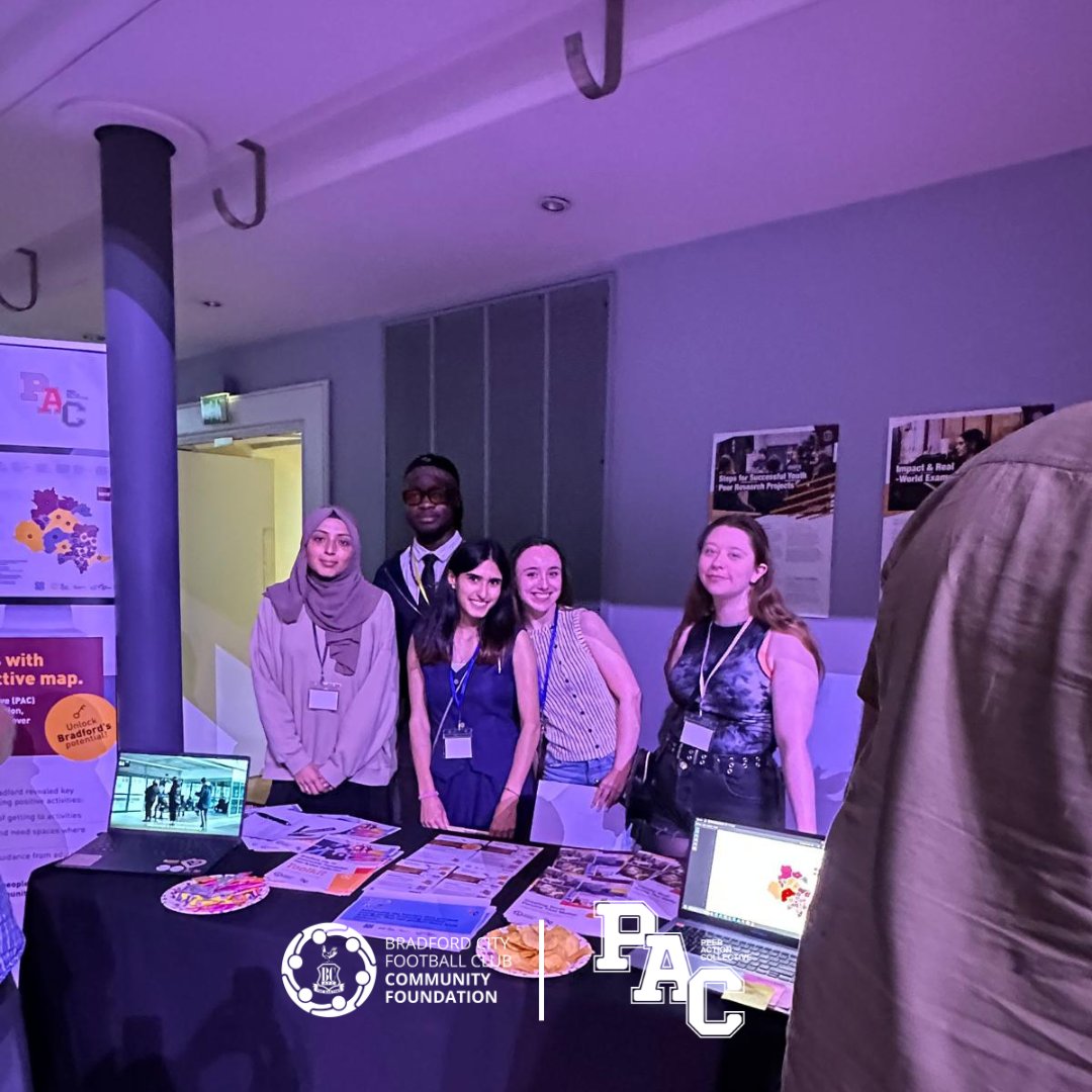 bcafc_cf's tweet image. Our #PeerActionCollective team are in Birmingham today for the #VoicesOfChange: Youth Action Against Violence event 👇
Iqra, our Social Action Lead, hosted a panel 🗣️
A great event for all involved 👏
#BCAFC | @the_young_fdn | @YouthEndowFund | @coopuk | @TNLComFund | @DCMS