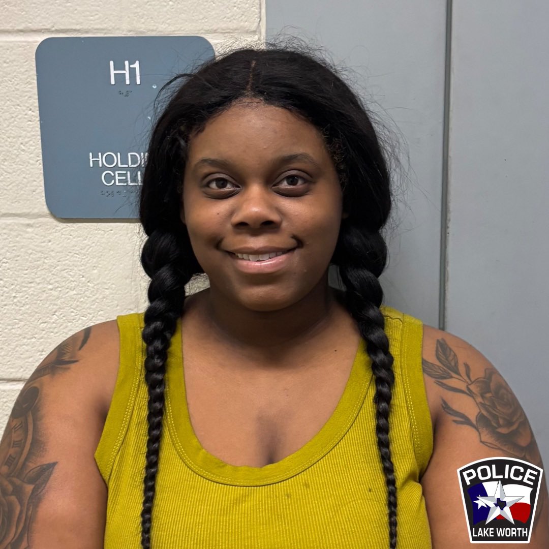 LakeWorthPD's tweet image. #LWPDAlert // ROBBERY SUSPECTS ARRESTED IN 7 MINUTES
Early this morning at approximately 4:36 a.m., @NWEmergencyCC received a silent panic alarm from a local convenience store. Moments later, a 9-1-1 call reported that a male suspect had threatened the store clerk with a handgun…