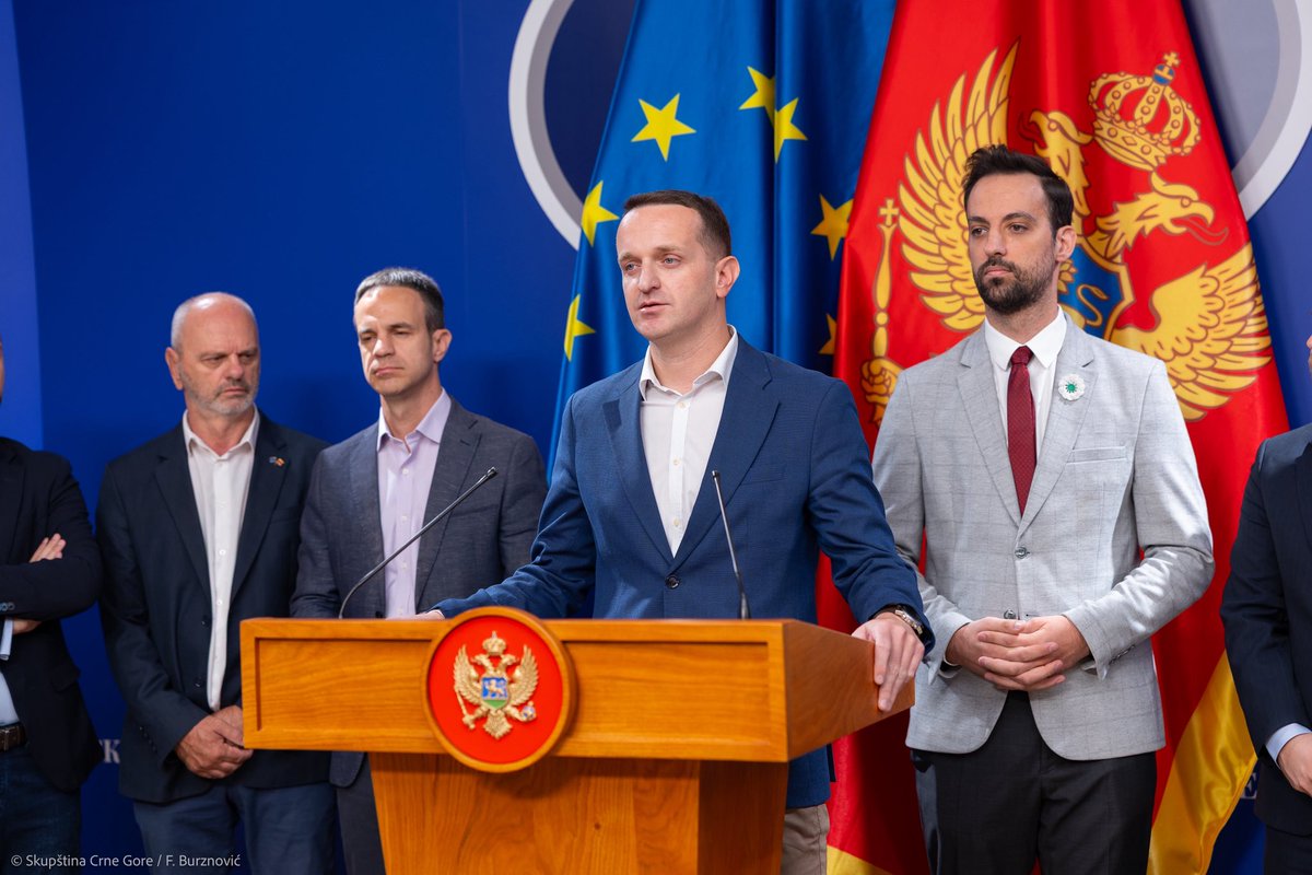 Press konferencija Evropskog saveza na temu: Postupanje policije prilikom građanskog protesta povodom dodjele Trinaestojulske nagrade

Video 👇

youtu.be/Z0tKZA_Hu_4?si…