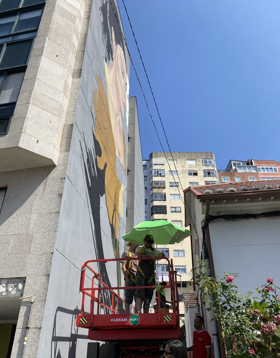 Vigo, Cidade de Cor tweet media