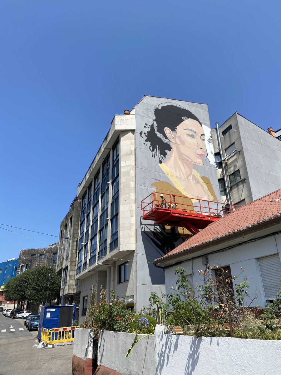 Vigo, Cidade de Cor tweet media