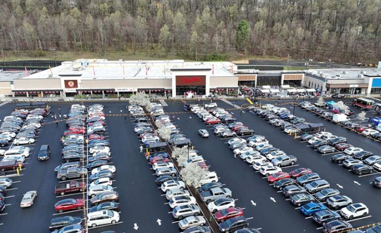 LMC: Five Below takes 10,000 sq. ft. in latest deal at new-look Blue Star Shopping Center re-nj.com/lmc-five-below… via <a href="/NewsByRENJ/">Real Estate NJ</a>