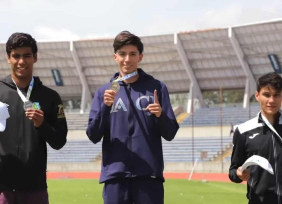 HugoCeMir's tweet image. Eduardo Gallegos, representante de Cd. Juárez, la UACJ, y ganador de la medalla de oro en 400 metros planos lo están dejando fuera del mundial en Alemania a pesar de que el segundo lugar si podrá asistir.
Red, haz tu magia y ayuda a que el caso llegue a la @conadeoficial 🙌🏻