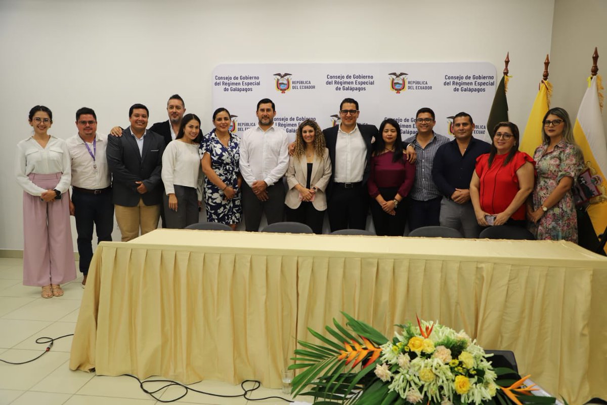 CGGalapagos's tweet photo. #RendiciónDeCuentas | El presidente del Consejo de Gobierno de Galápagos, Ing. Jimmy Bolaños, expresó su agradecimiento a todos los funcionarios de la institución por su entrega y compromiso. https://t.co/ENiWCS9XAJ
