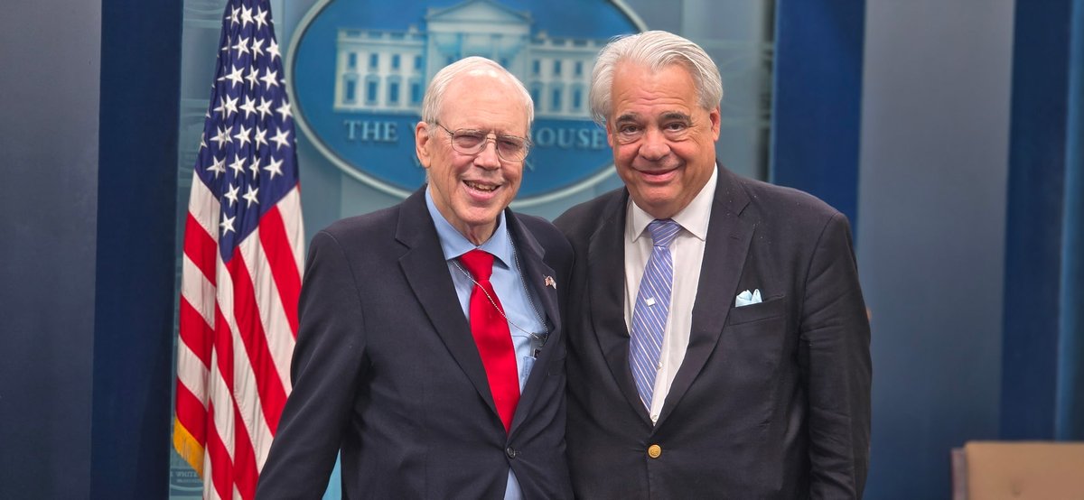 At White House today w. my good friend &amp; fellow correspondent Dr. Anthony Harper of Idaho.