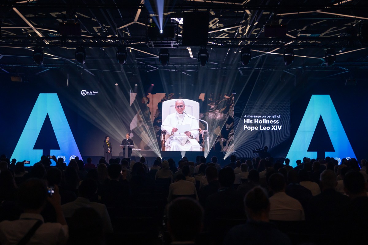 AIforGood's tweet image. A message on behalf of His Holiness Pope Leo XIV was shared today at the #AIforGood Global Summit, delivered by His Excellency Archbishop Ettore Balestrero and Sister Raffaella Petrini. His Holiness called for the responsible and ethical development of #AI, urging the global…