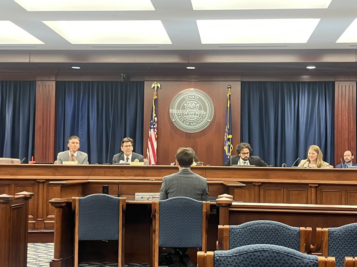 liz_nass's tweet image. The State Board of Canvassers voted to rescind the petition language of the Invest MI Kids ballot proposal due to language discrepancy after the public comment period on the language. @GongwerMichigan