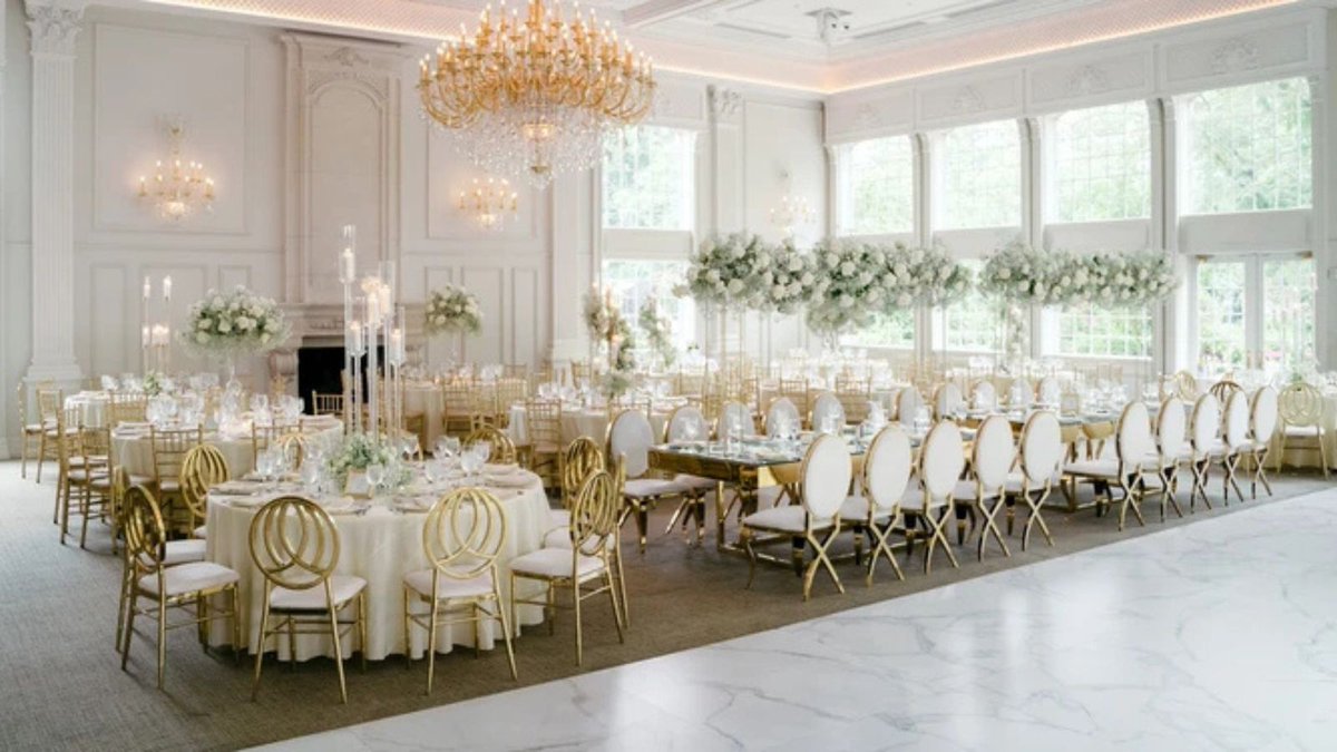 JamesMoriss21's tweet image. Discover the best luxury event planner SoFlo Southern Florida ideas to make your celebrations unforgettable with style, class, and creativity. 

eventsbymala.com/luxury-event-p…

#SoFloEvents #eventsbymala #LuxuryPlanner #FloridaWeddings #EventInspo