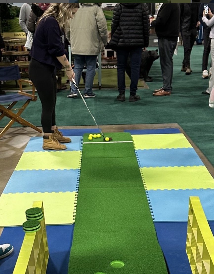 Put your skills to the test by trying the @streaxgames putting challenge at Canlan Arena Oshawa this weekend (Fri 5:30-9:30pm, Sat 9:00am-9:00pm, Sun 9:00-3:00pm). Win or lose your support  helps  Feed the Need in Durham representing local foodbanks &amp; shelters. #feedtheneeddurham